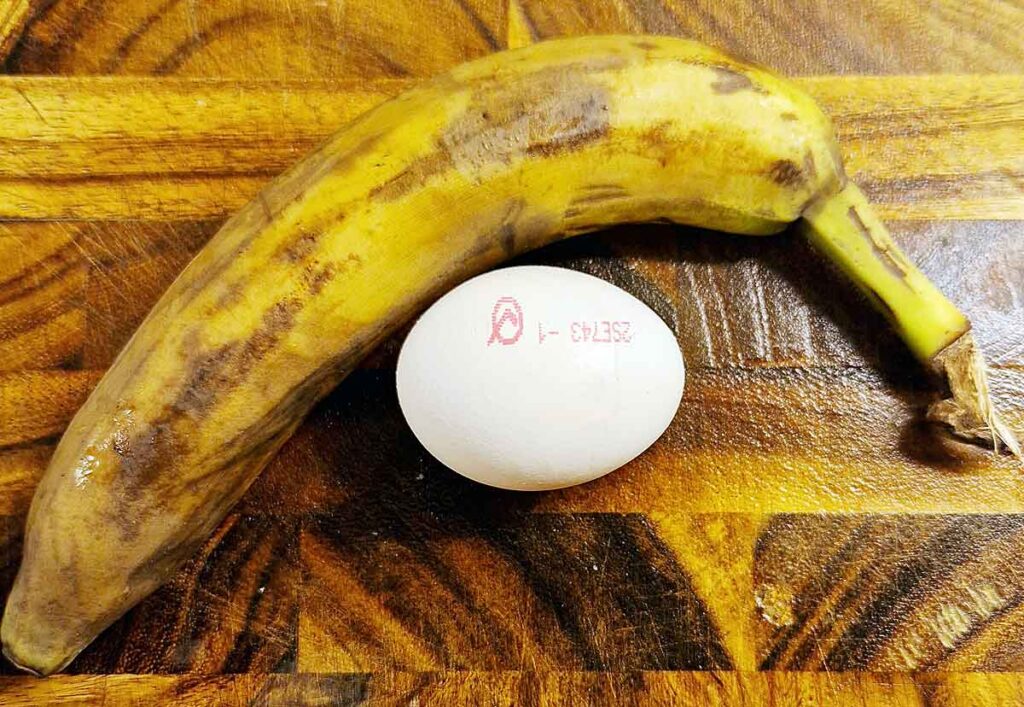 Ingredients for banana pancakes